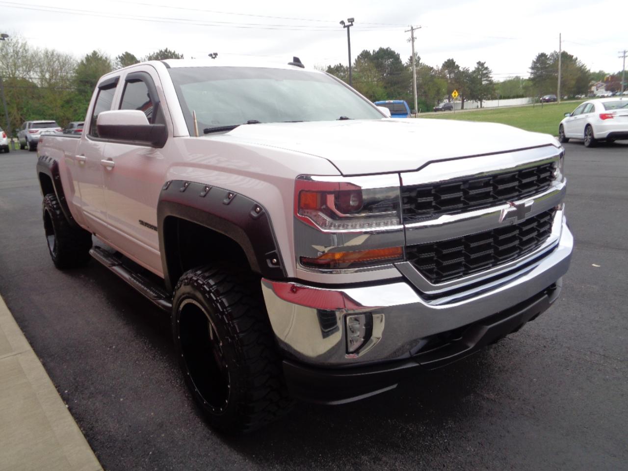 Chevrolet Silverado 1500 LT Double Cab 4WD 2019