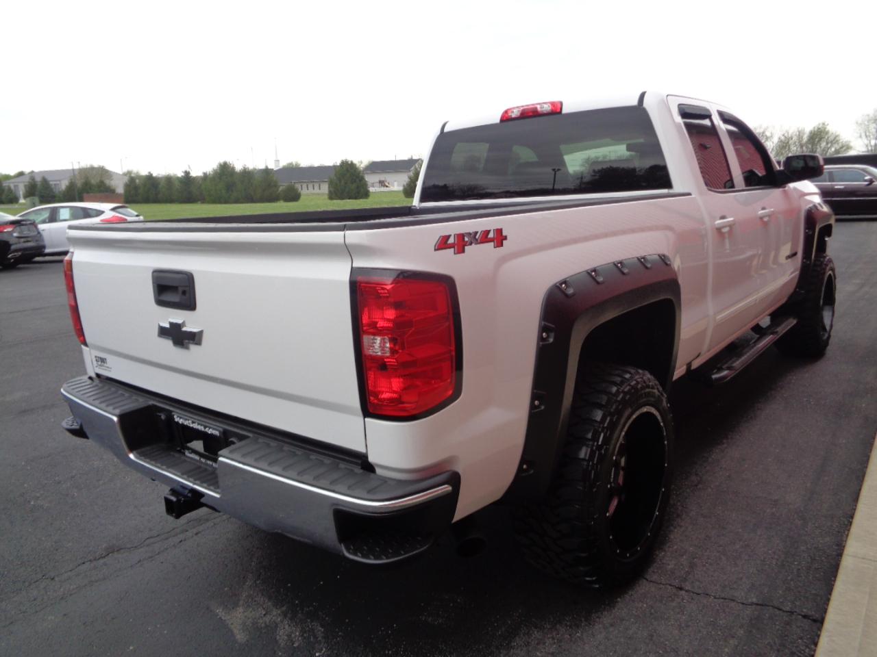 Chevrolet Silverado 1500 LT Double Cab 4WD 2019