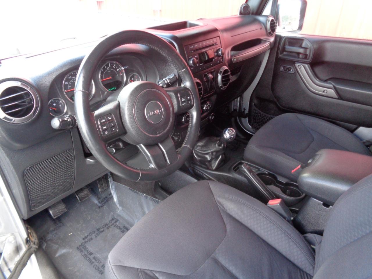 Jeep Wrangler Sport 4WD 2013