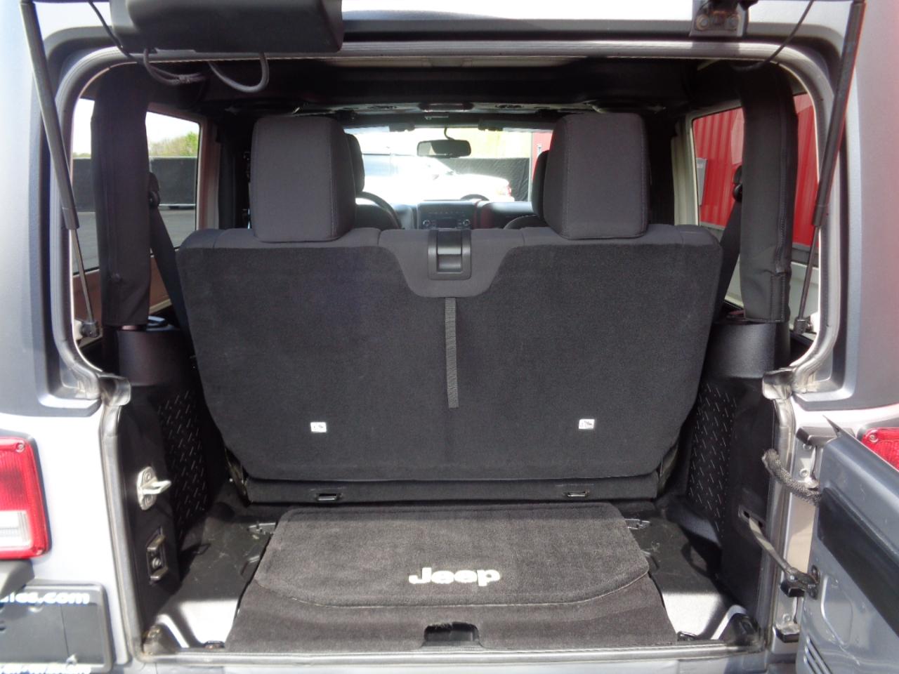 Jeep Wrangler Sport 4WD 2013