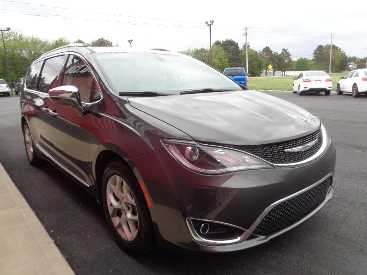 Chrysler Pacifica Limited 2019
