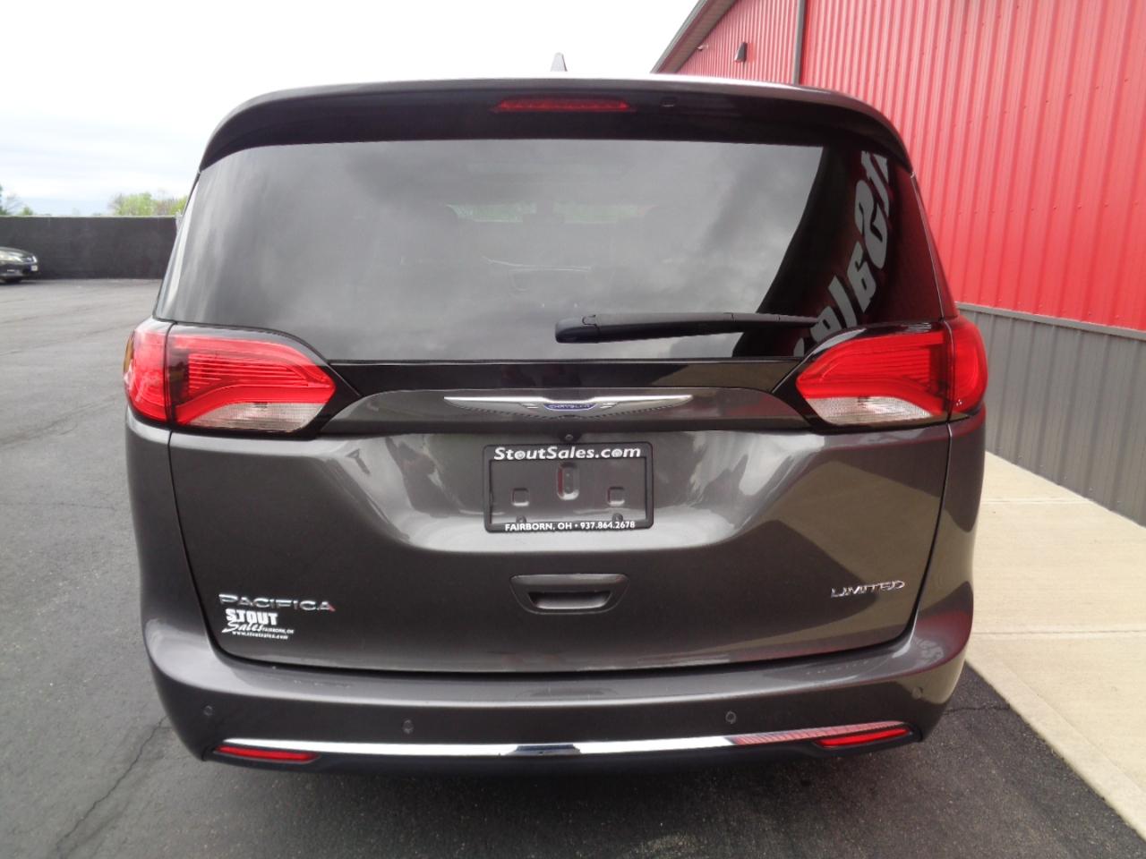 Chrysler Pacifica Limited 2019