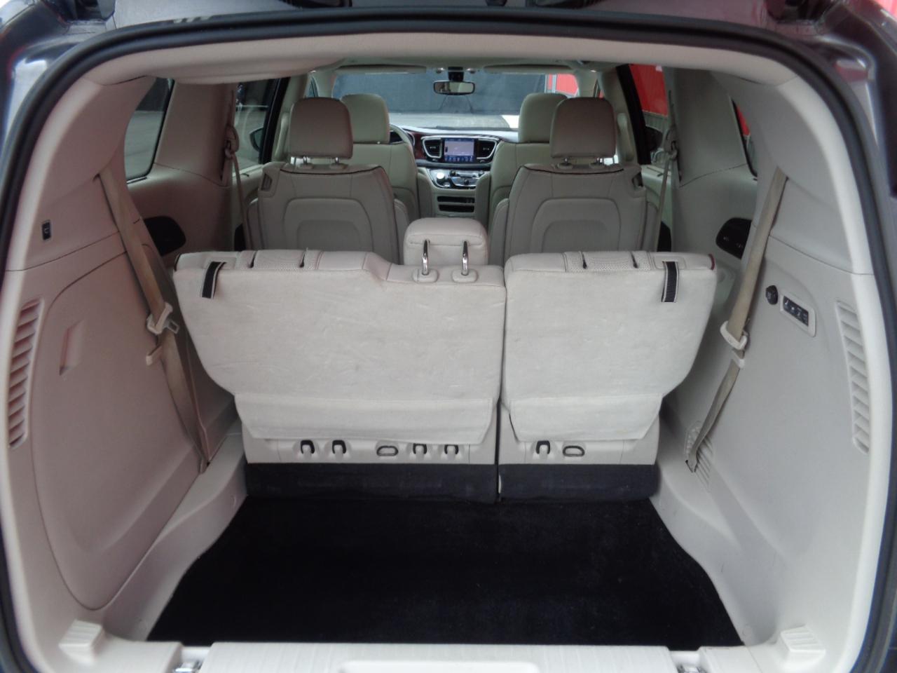 Chrysler Pacifica Limited 2019