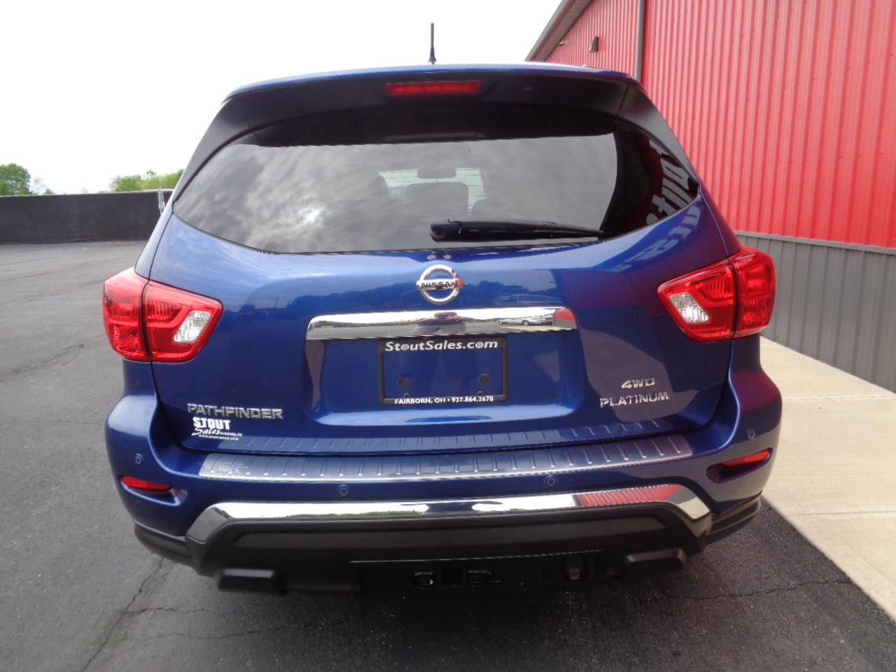 Nissan Pathfinder Platinum 4WD 2017