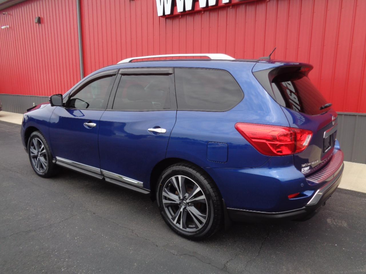 Nissan Pathfinder Platinum 4WD 2017