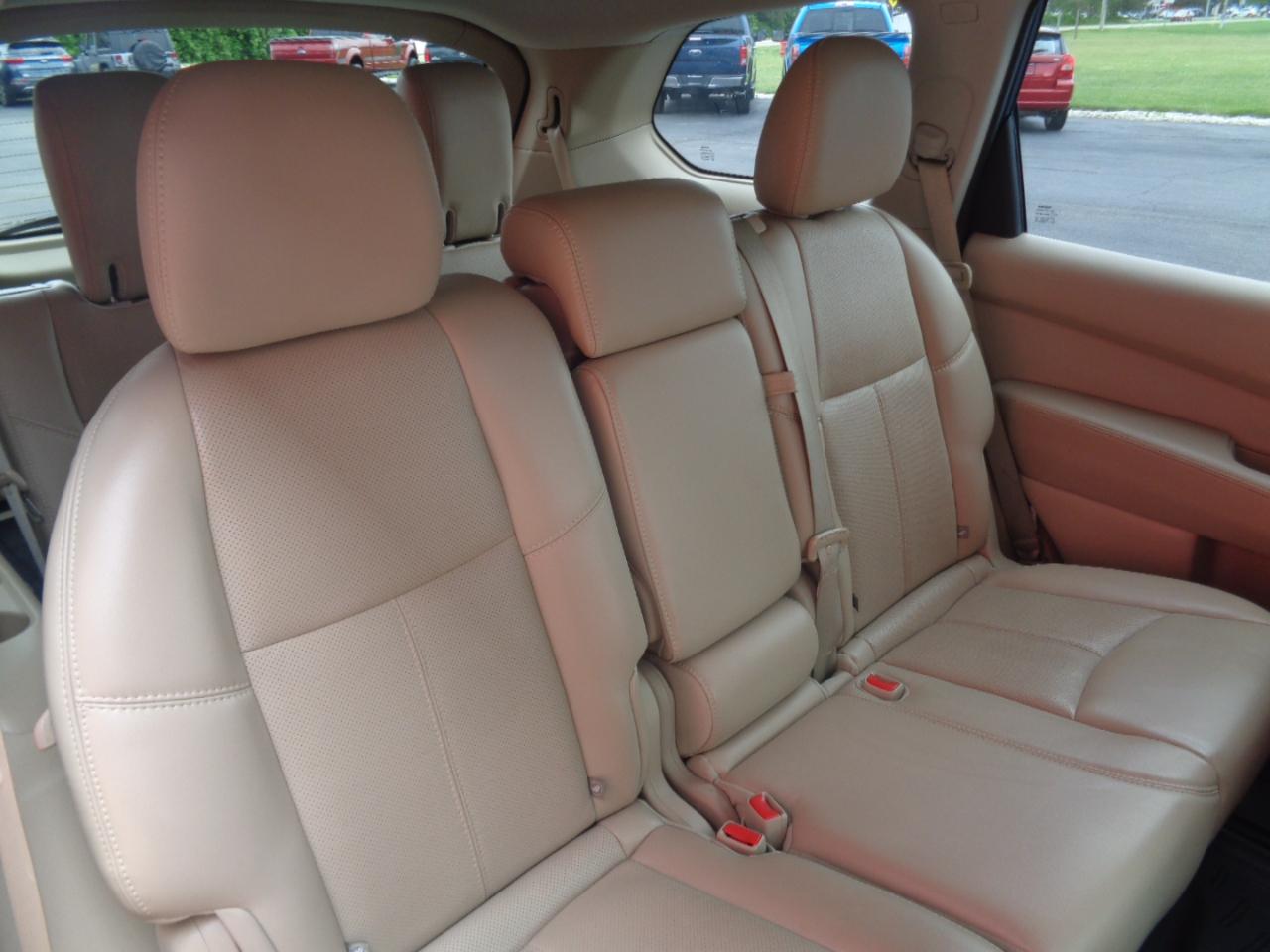 Nissan Pathfinder Platinum 4WD 2017