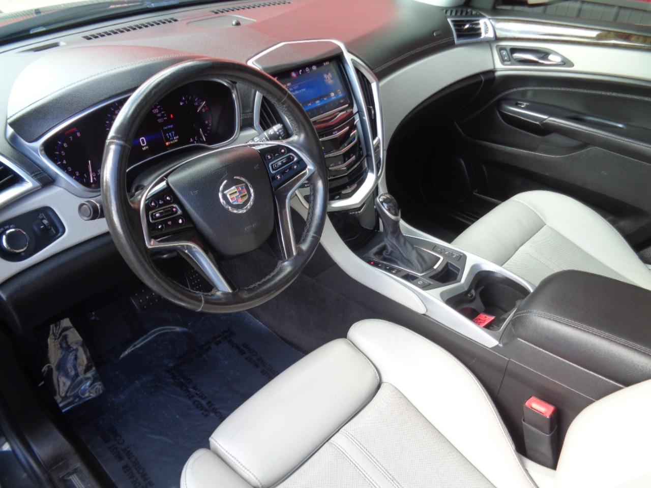 Cadillac SRX Luxury Collection FWD 2015