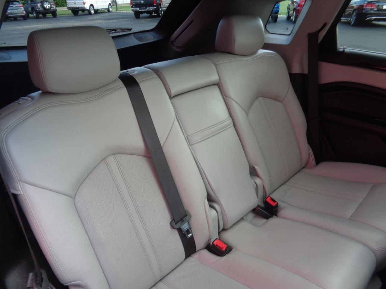 Cadillac SRX Luxury Collection FWD 2015