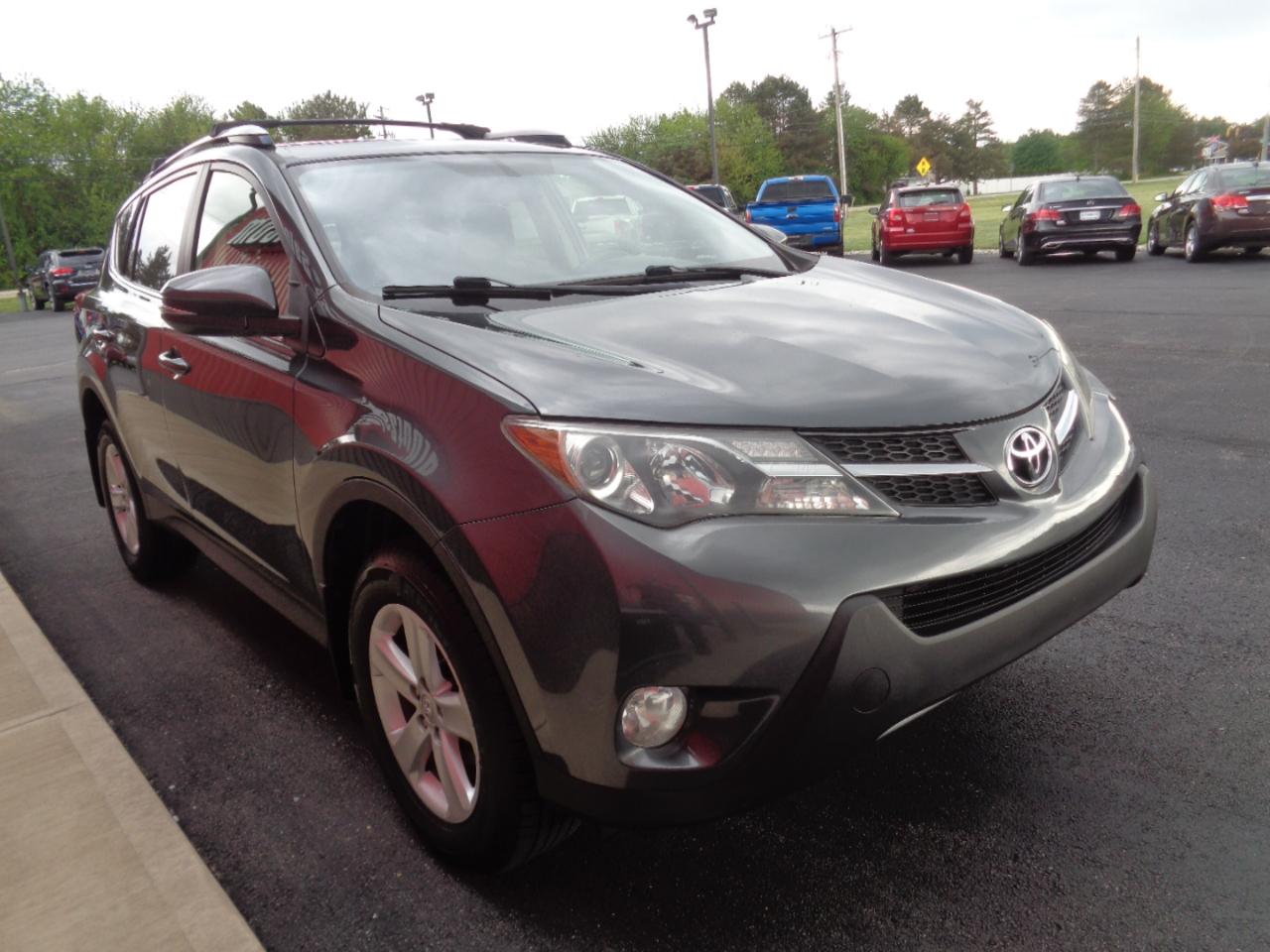 Toyota RAV4 XLE AWD 2013
