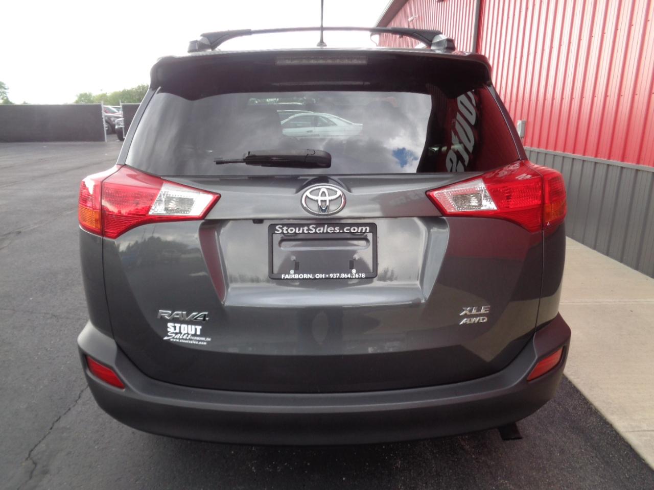 Toyota RAV4 XLE AWD 2013