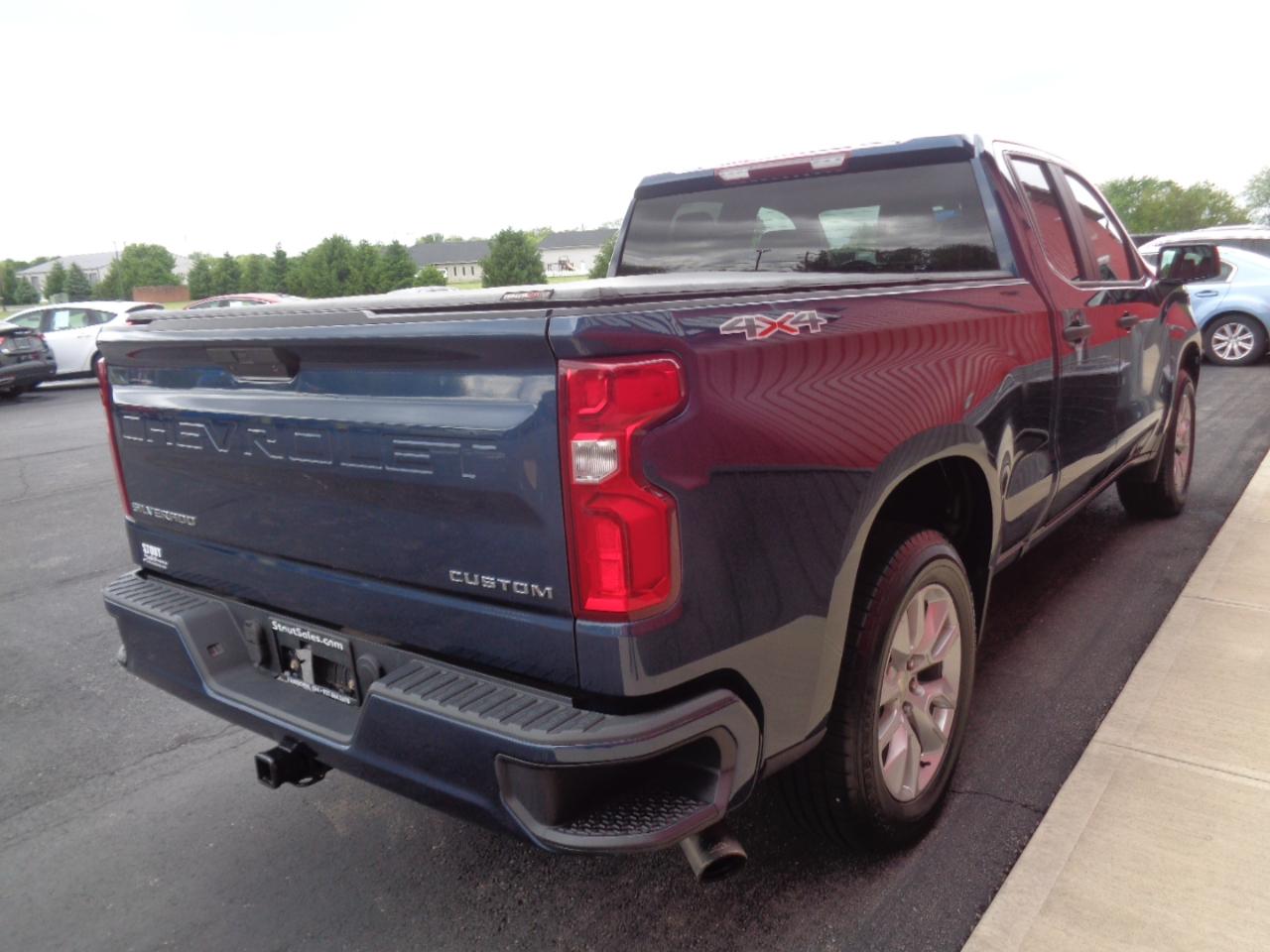 Chevrolet Silverado 1500 Custom Double Cab 4WD 2020