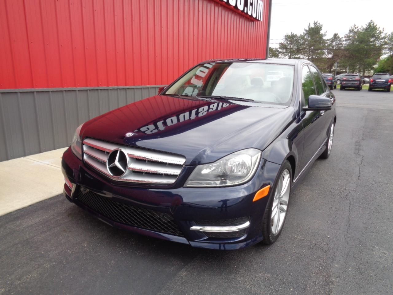 2012 Mercedes-Benz C-Class C300 4MATIC Luxury Sedan