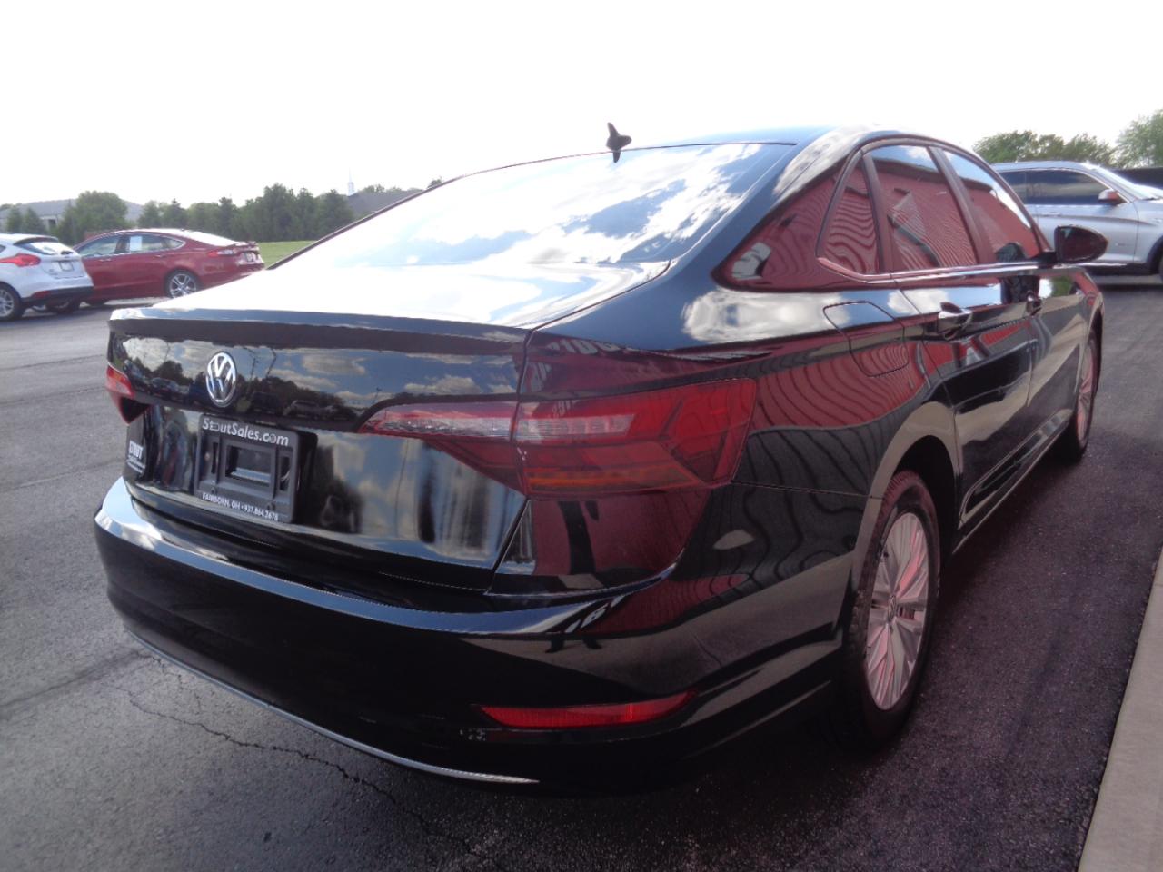 Volkswagen Jetta 1.4T S 8A 2019