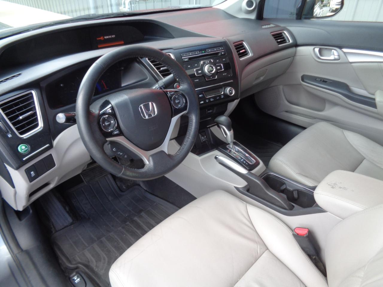 Honda Civic EX-L Sedan 5-Speed AT 2013