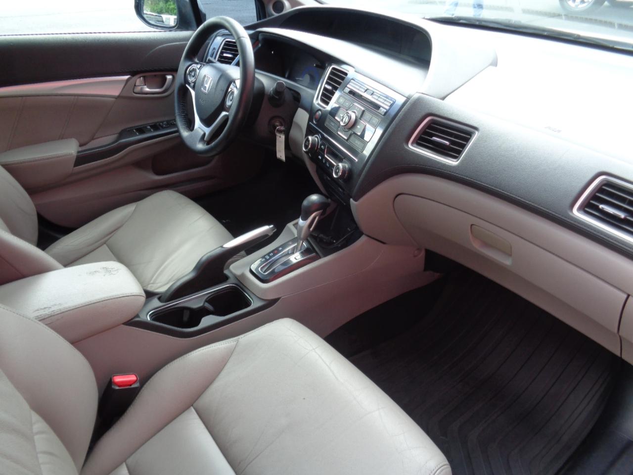 Honda Civic EX-L Sedan 5-Speed AT 2013