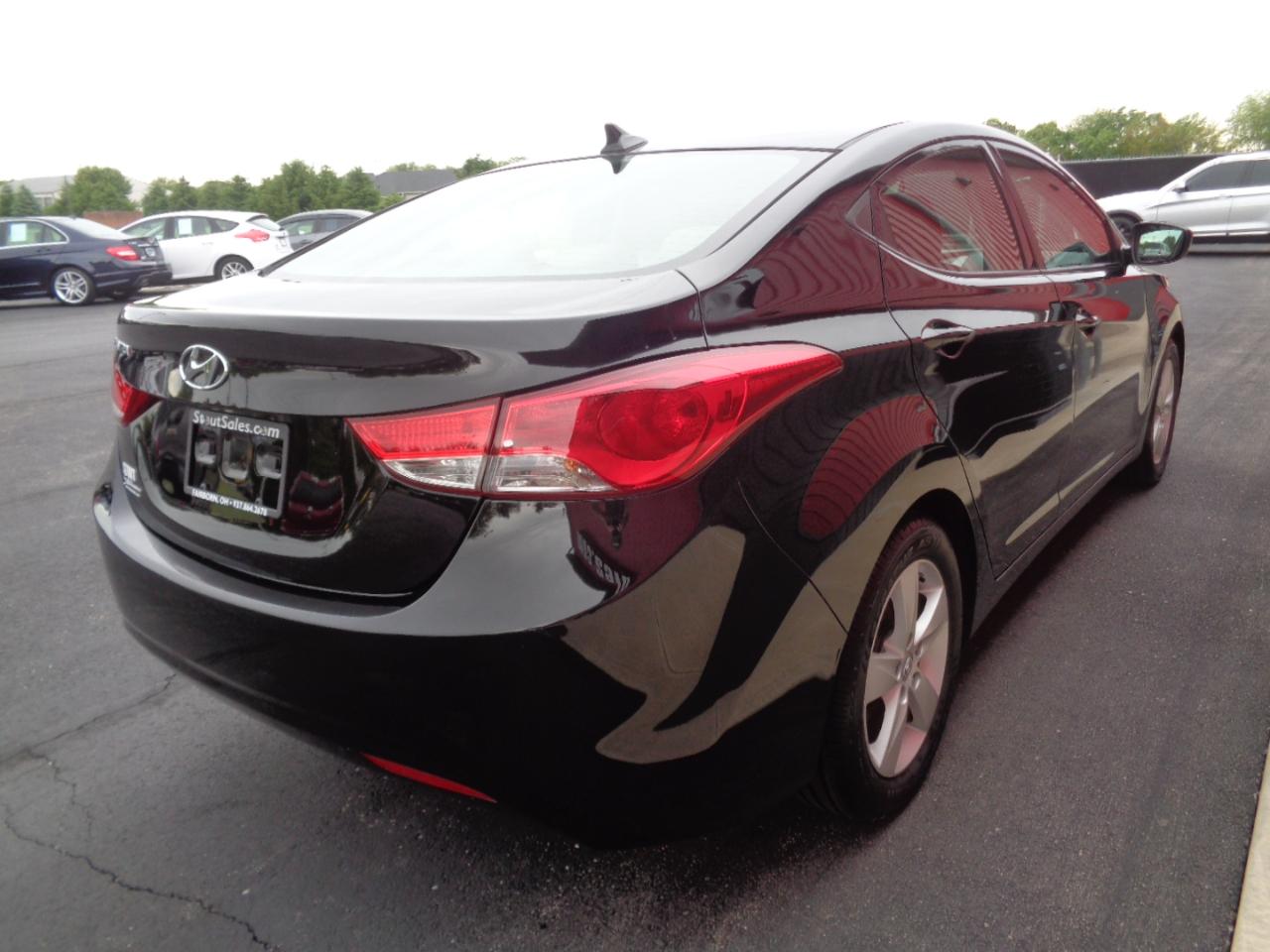 Hyundai Elantra GLS A/T 2013