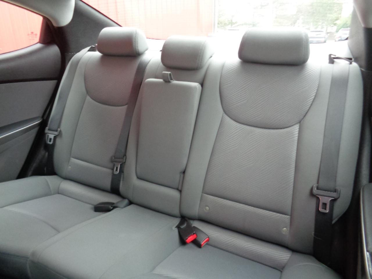 Hyundai Elantra GLS A/T 2013