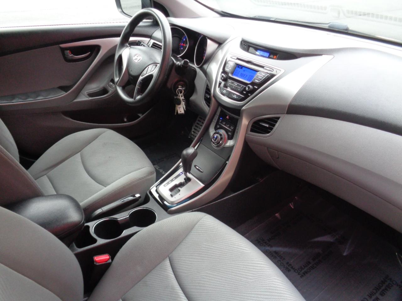 Hyundai Elantra GLS A/T 2013