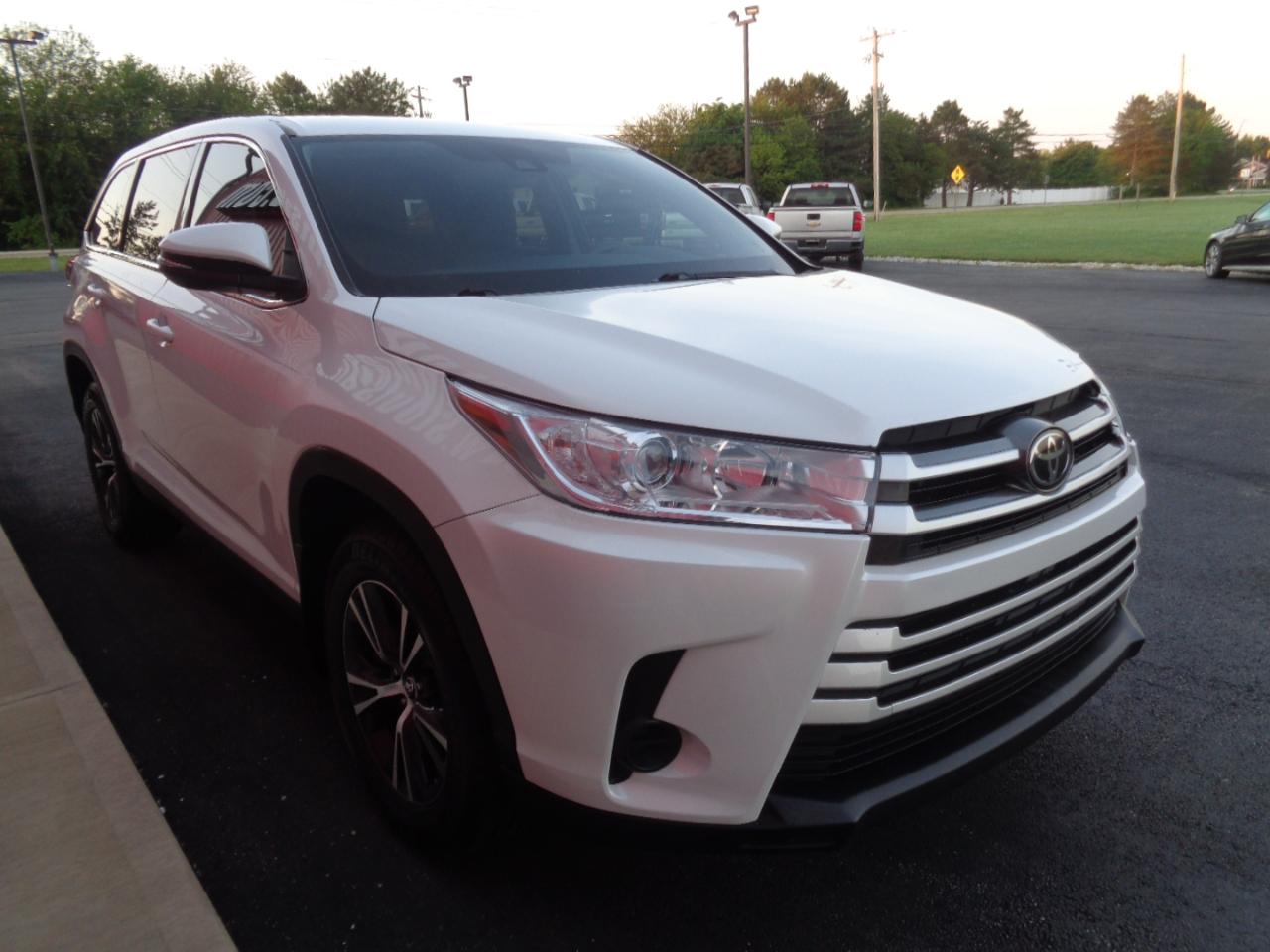 Toyota Highlander LE FWD I4 2019