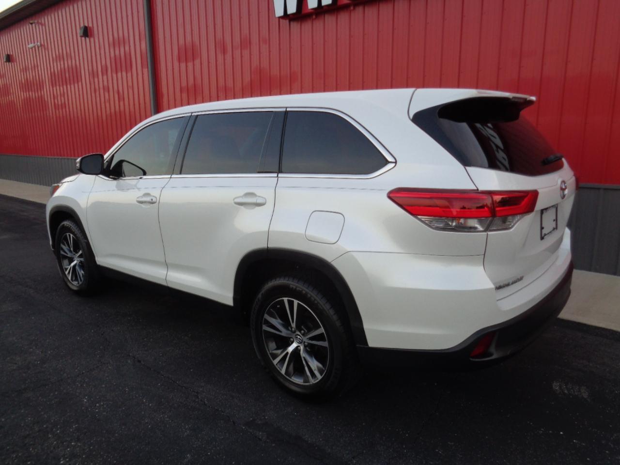 Toyota Highlander LE FWD I4 2019
