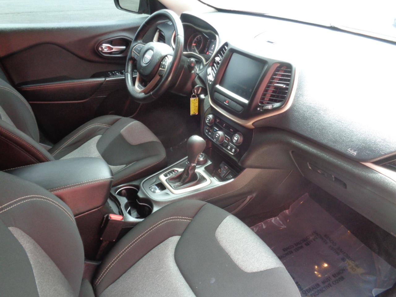 Jeep Cherokee Latitude 4WD 2014