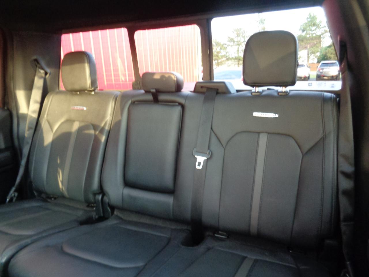 Ford F-150 Platinum SuperCrew 5.5-ft. Bed 4WD 2015