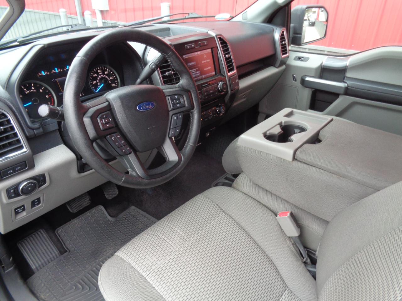 Ford F-150 XLT SuperCrew 5.5-ft. Bed 4WD 2015