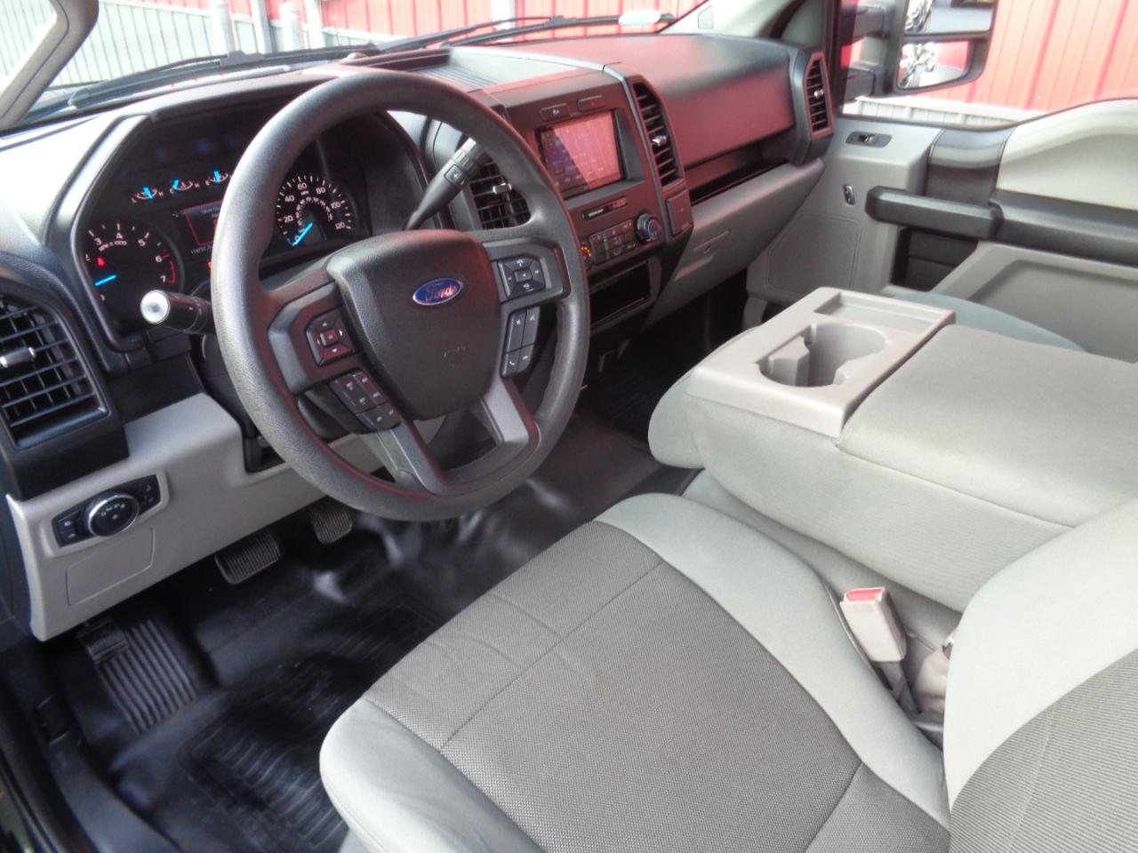 Ford F-150 XL SuperCrew 5.5-ft. Bed 4WD 2015