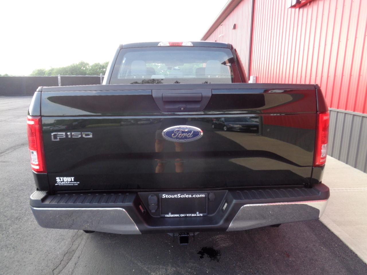 Ford F-150 XL SuperCrew 5.5-ft. Bed 4WD 2015