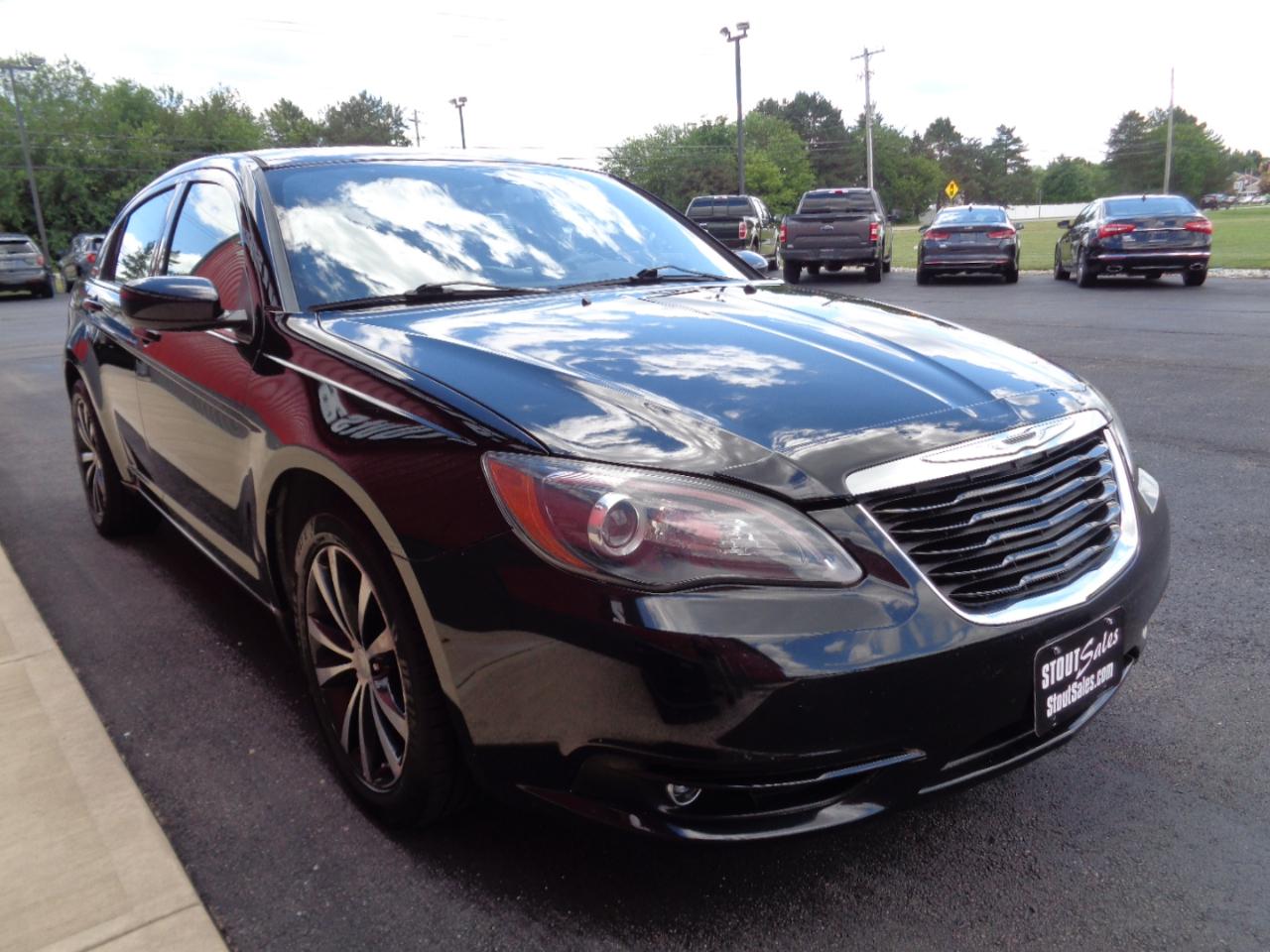 Chrysler 200 Touring 2013