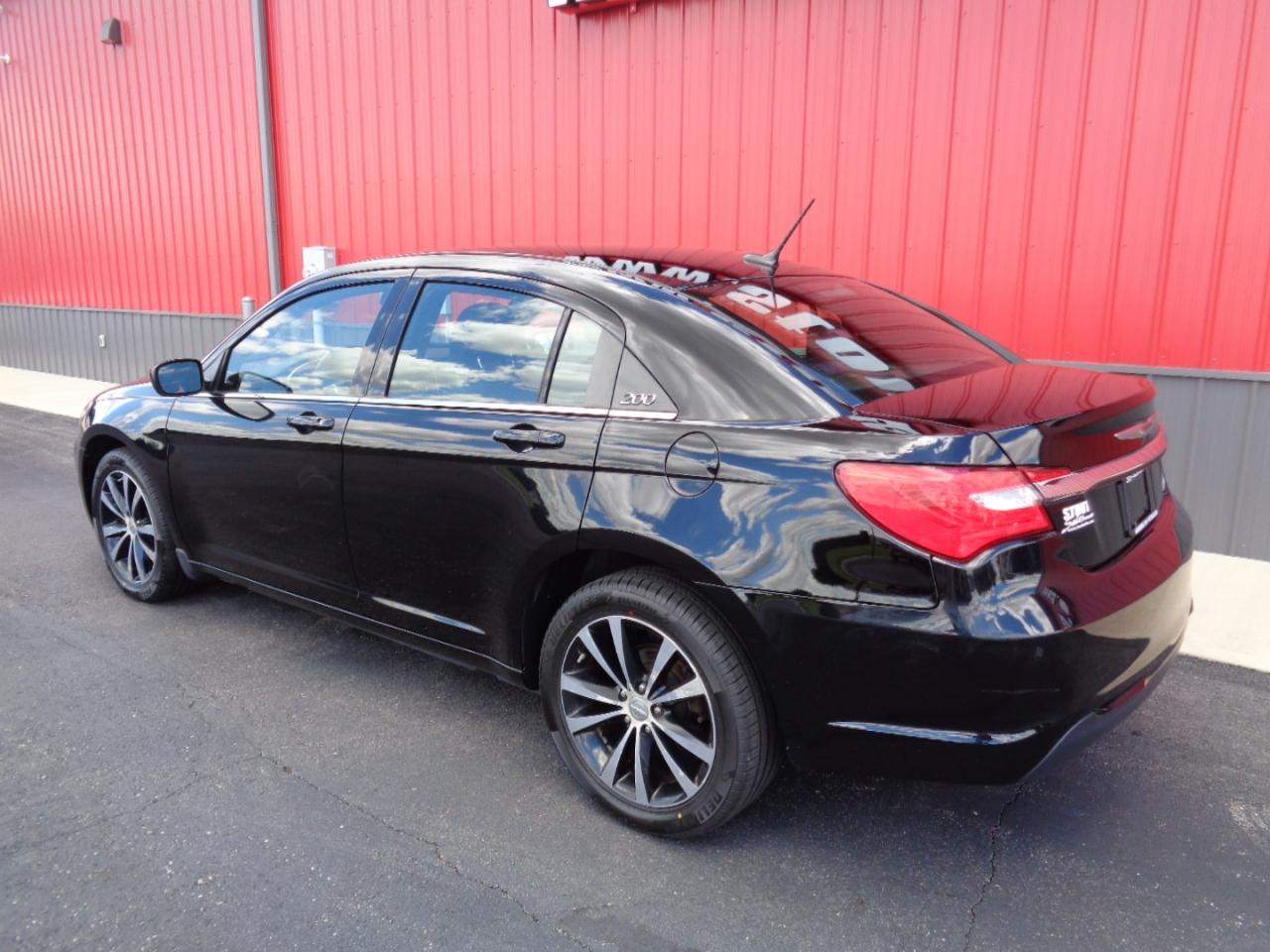 Chrysler 200 Touring 2013
