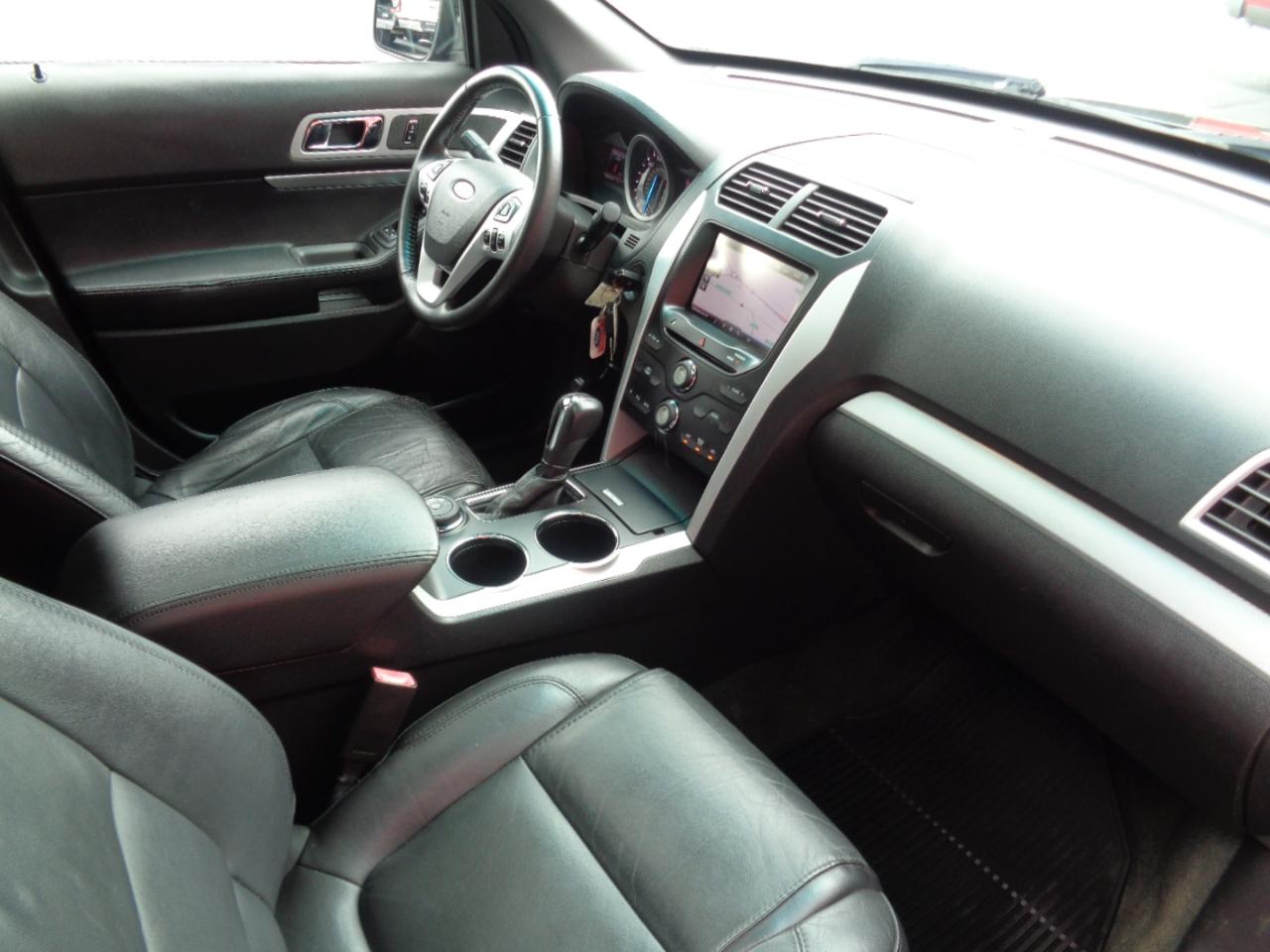 Ford Explorer XLT 4WD 2014