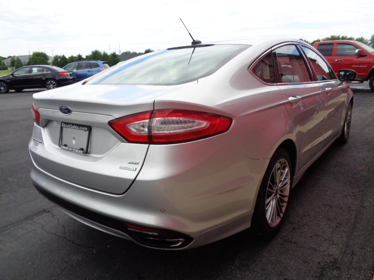Ford Fusion SE 2013