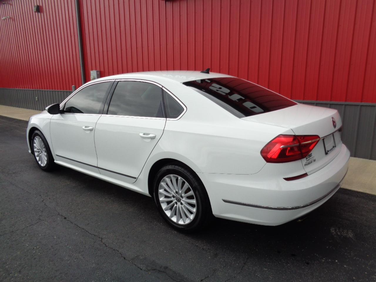 Volkswagen Passat SE PZEV 6A 2016