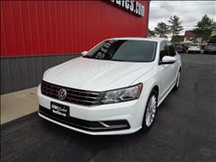 2016 Volkswagen Passat 