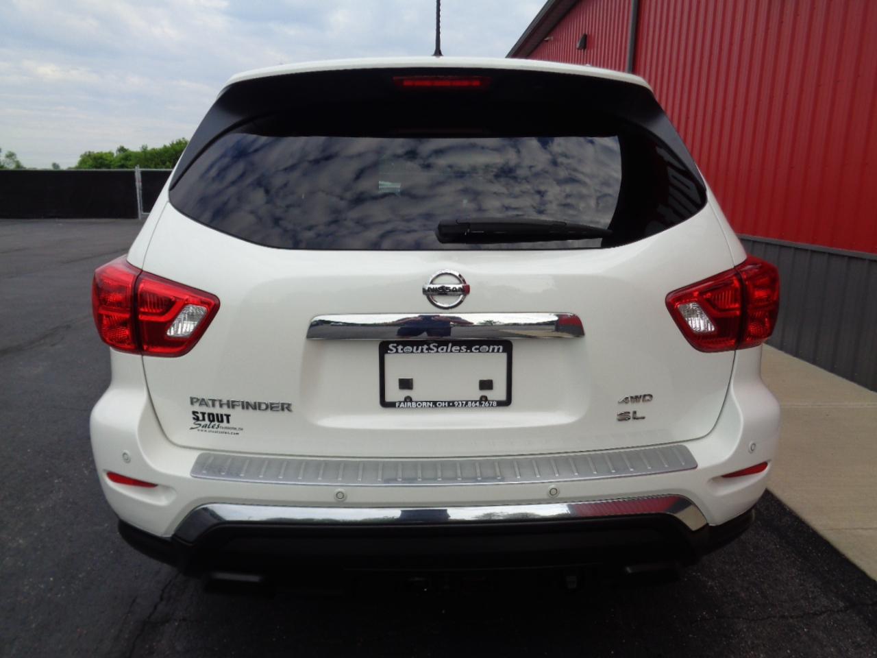 Nissan Pathfinder SL 4WD 2017