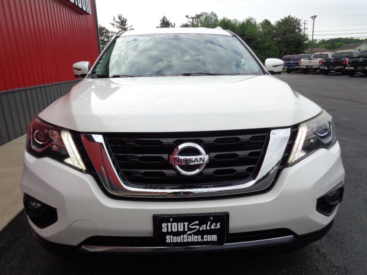 Nissan Pathfinder SL 4WD 2017
