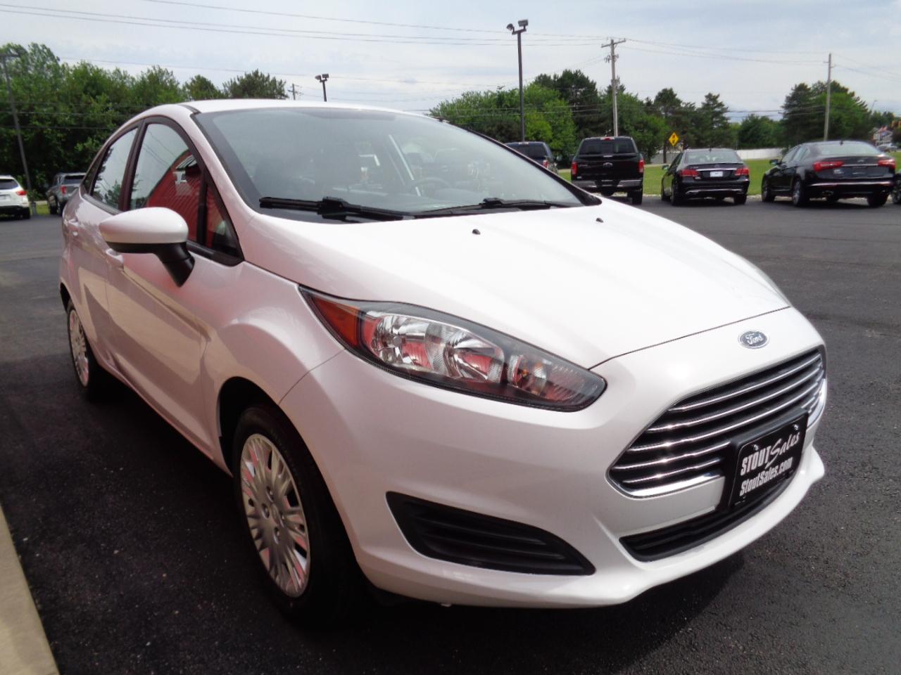 Ford Fiesta S Sedan 2016