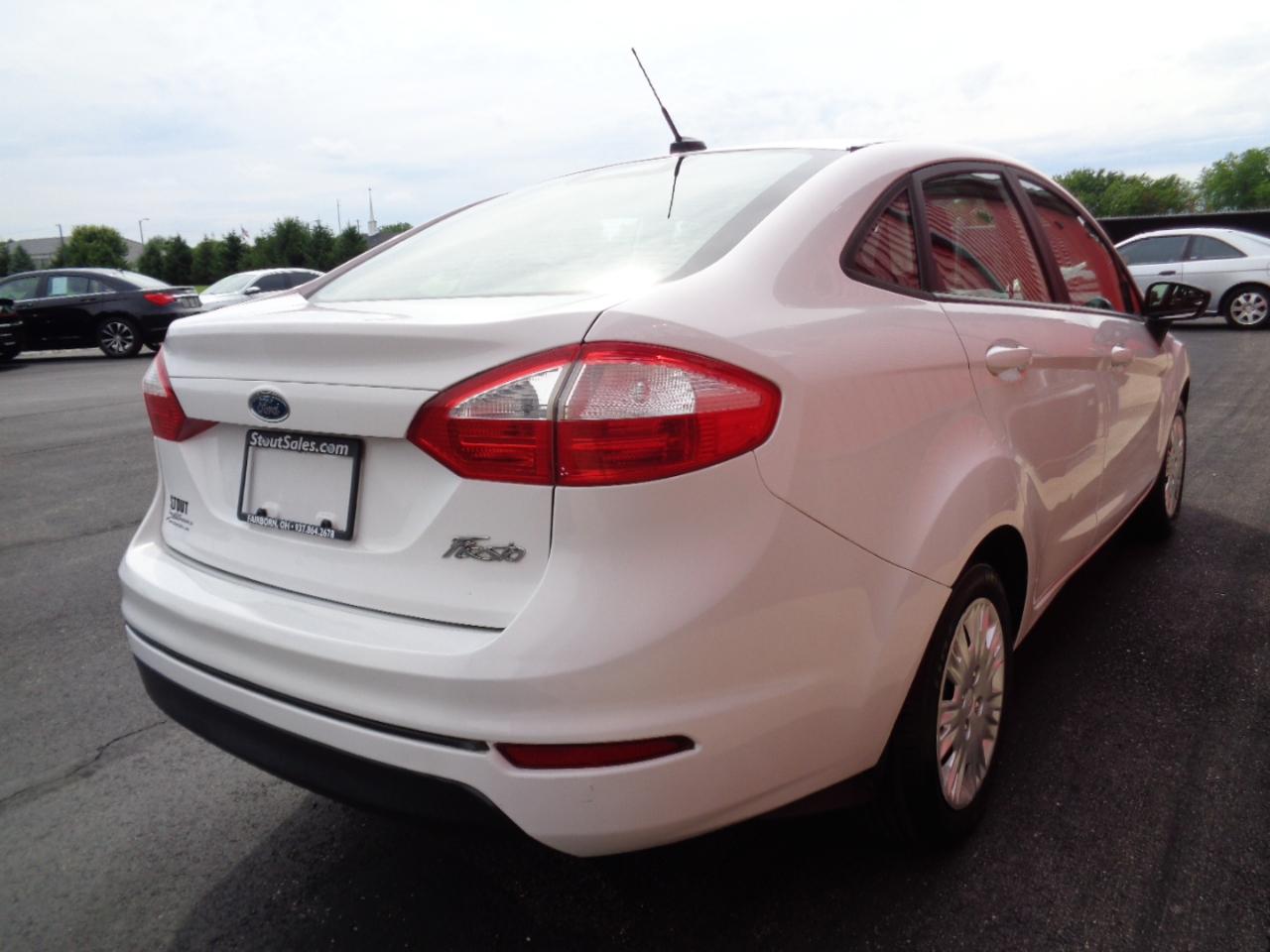 Ford Fiesta S Sedan 2016