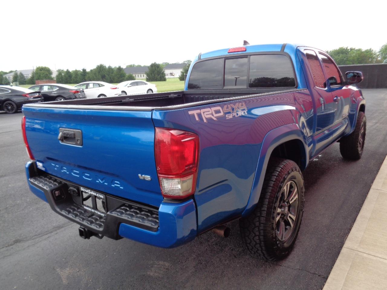 Toyota Tacoma  2017