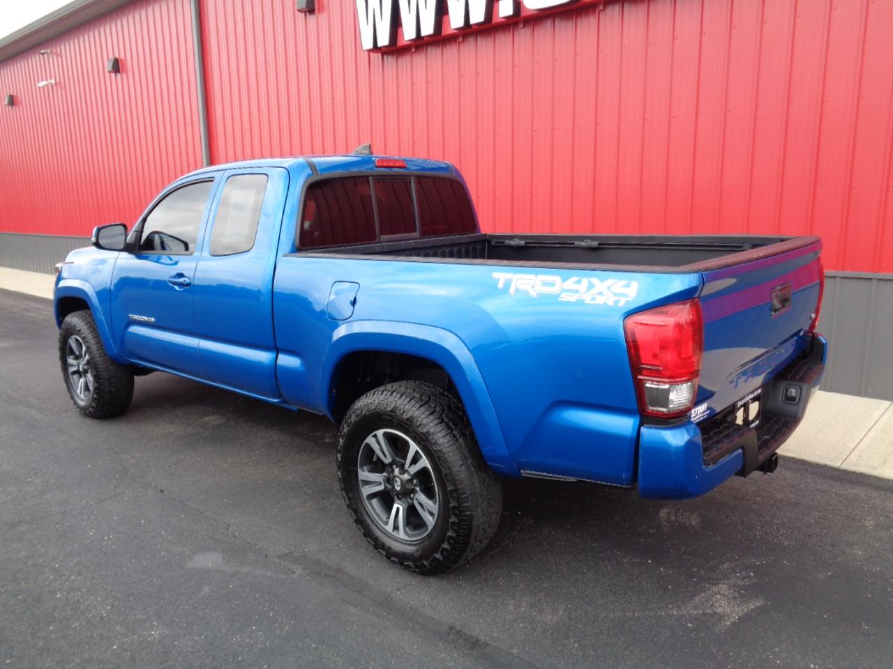 Toyota Tacoma  2017