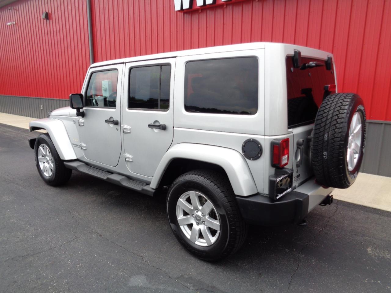 Jeep Wrangler Unlimited Sahara 4WD 2012