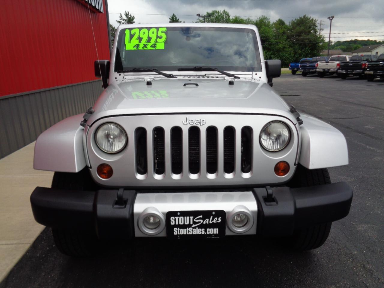 Jeep Wrangler Unlimited Sahara 4WD 2012