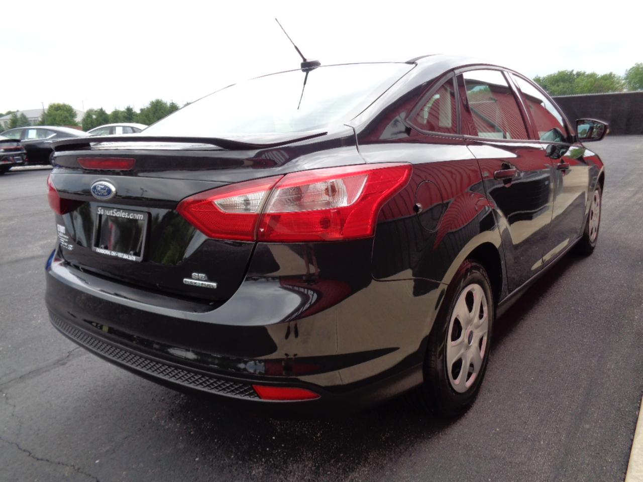 Ford Focus SE Sedan 2013