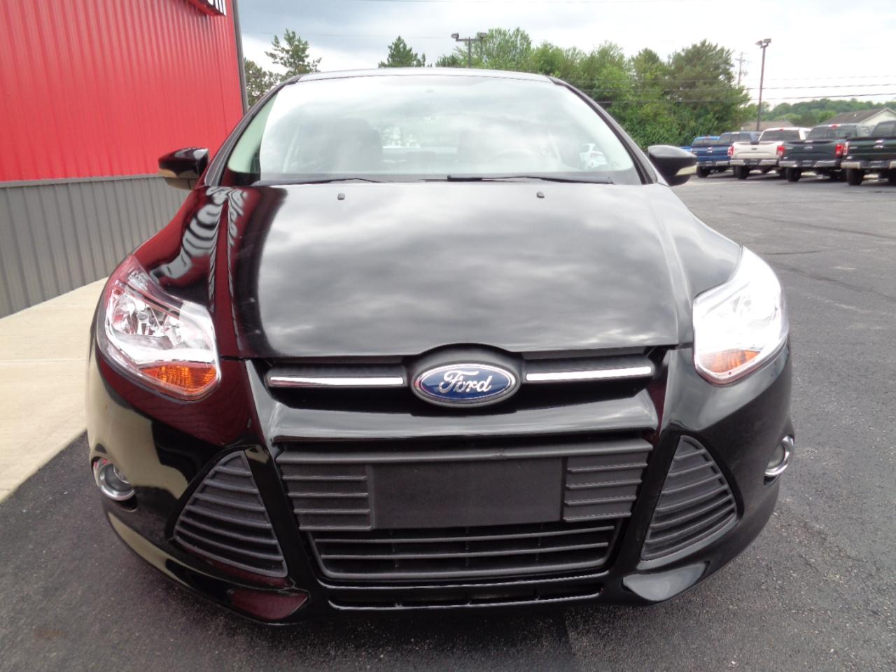Ford Focus SE Sedan 2013