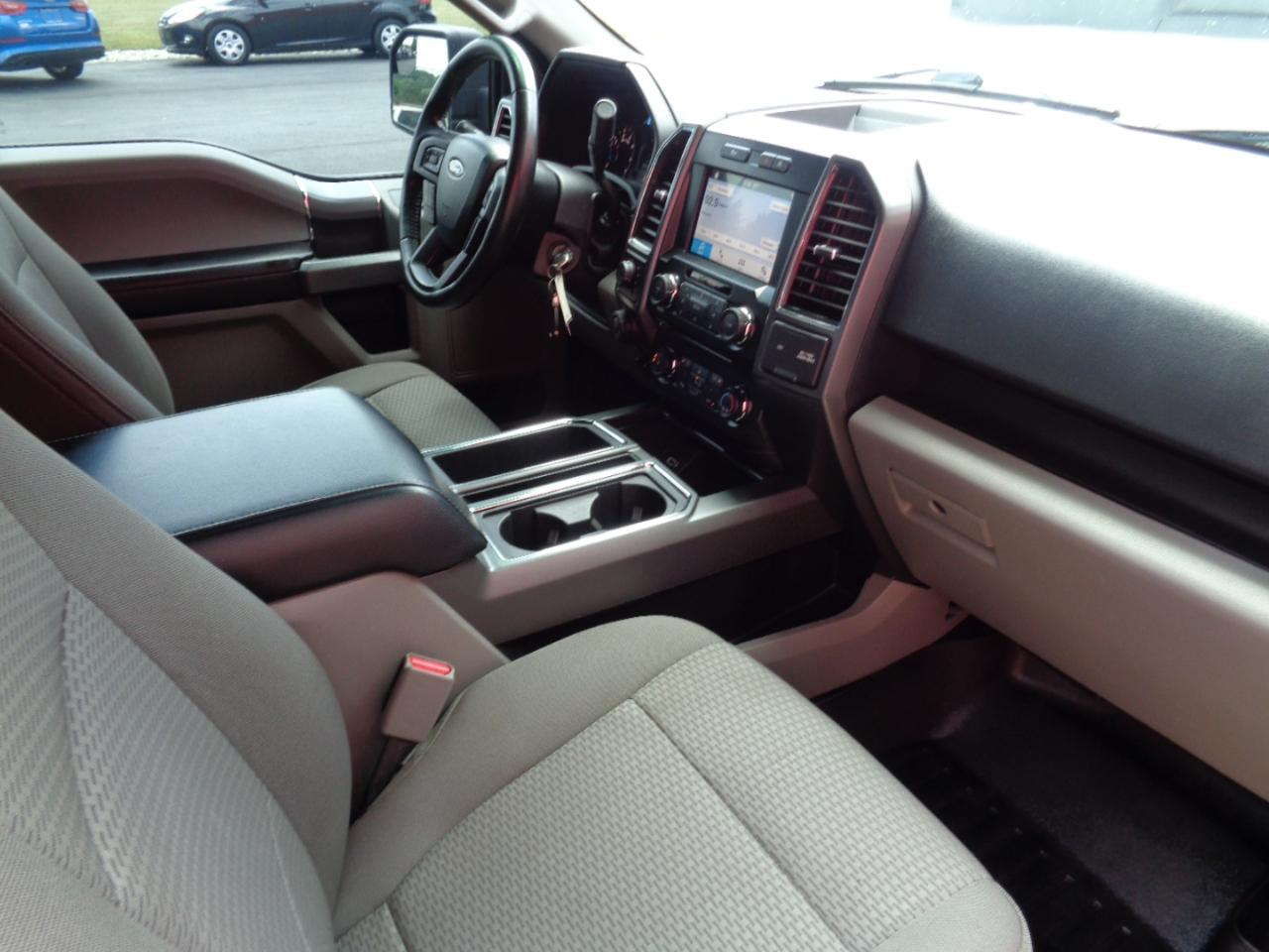 Ford F-150 XLT SuperCrew 5.5-ft. Bed 4WD 2017