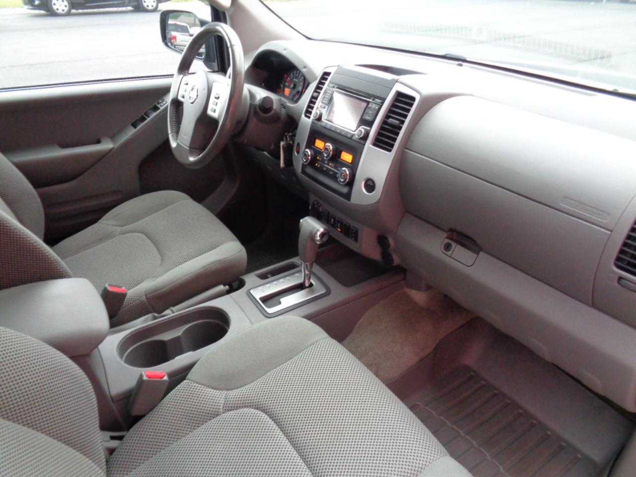 Nissan Frontier  2016