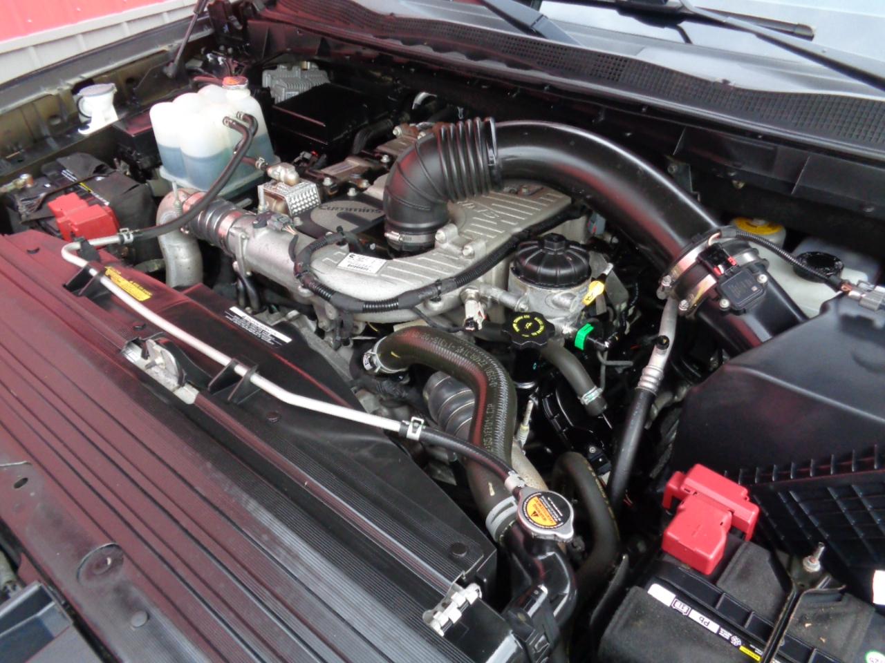 Nissan Titan XD Platinum Reserve 4WD Diesel 2016