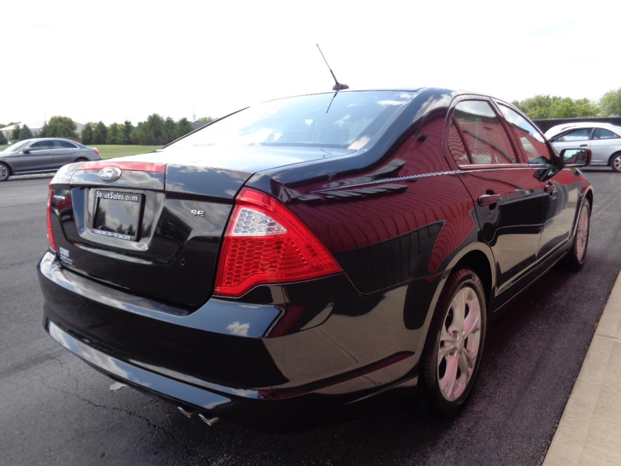 Ford Fusion SE 2012