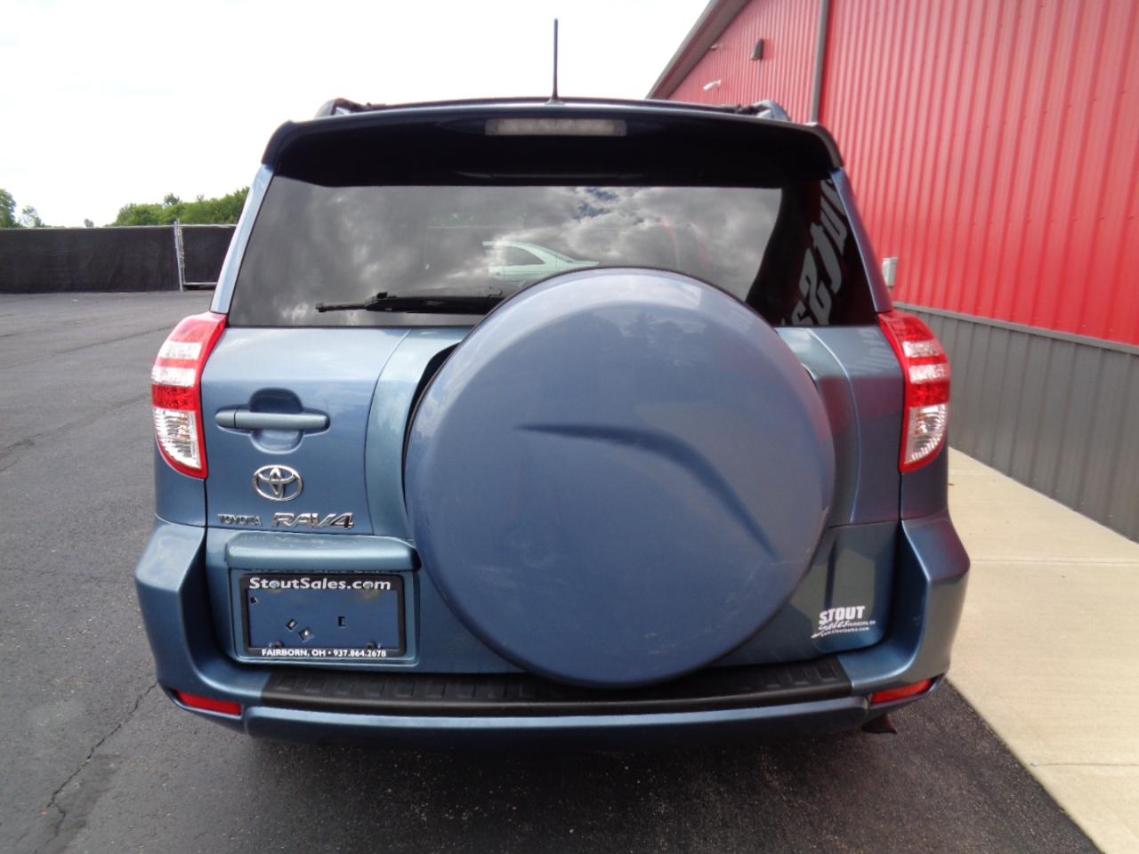 Toyota RAV4 Sport I4 2WD 2010